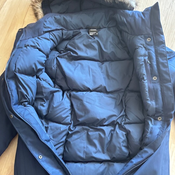 The North Face Jump Down Parka in Summit Navy - Picture 8 of 12
